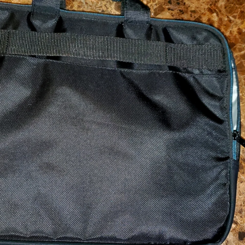 New Dell Deluxe Briefcase